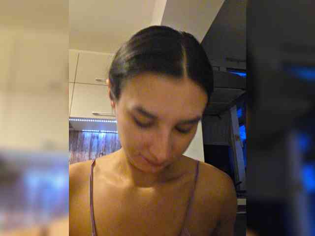 KateLove23 webcam