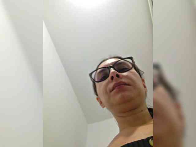 KateLove23 webcam