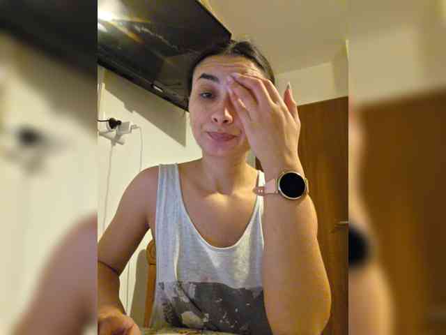 KateLove23 webcam