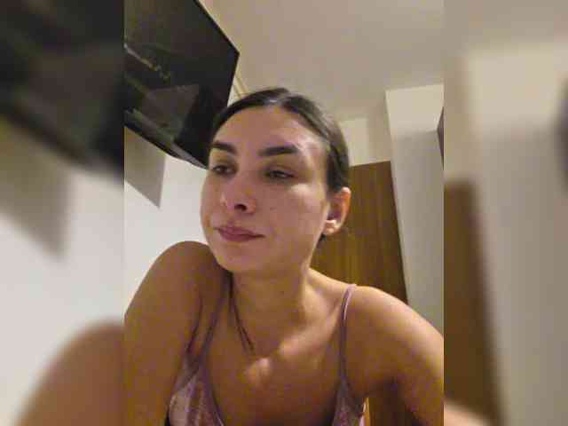 KateLove23 webcam