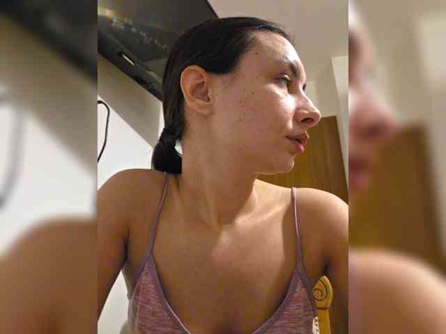 KateLove23 webcam