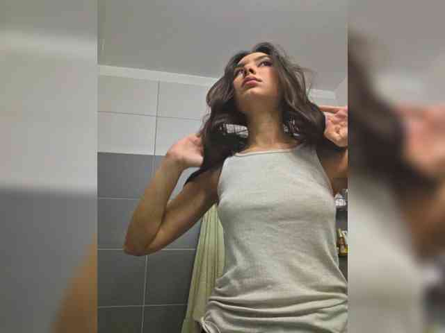 KateLove23 webcam