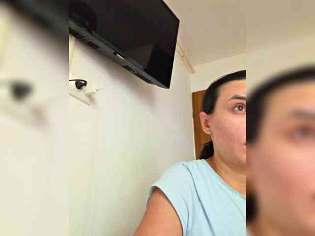 KateLove23 webcam