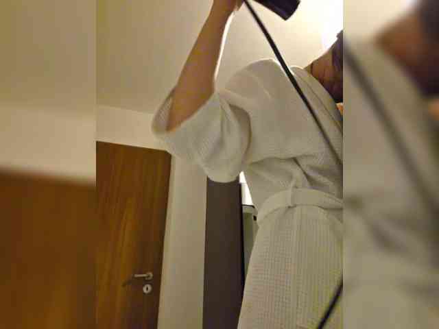 KateLove23 webcam