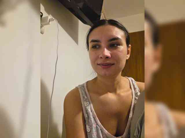 KateLove23 webcam