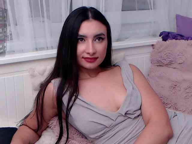 KateLove23 webcam