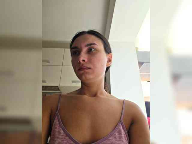 KateLove23 webcam