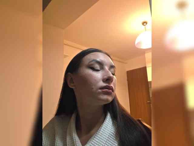 KateLove23 webcam