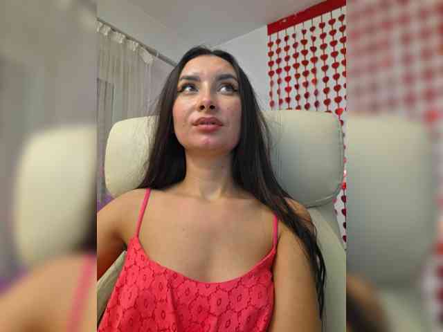 KateLove23 webcam