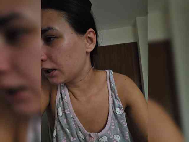 KateLove23 webcam