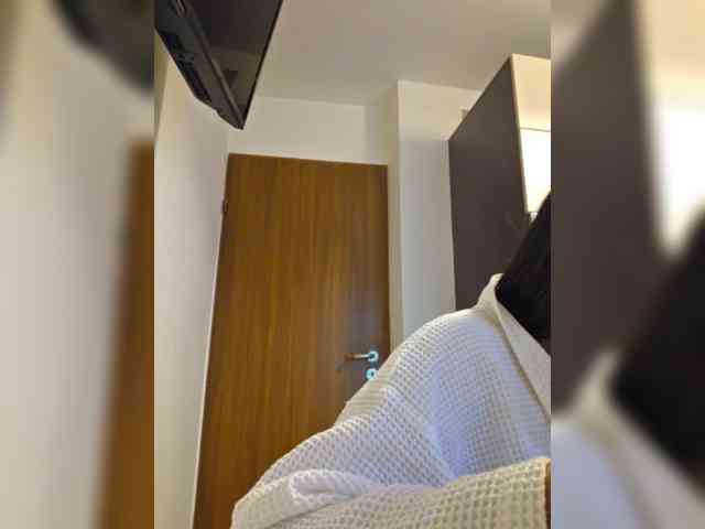 KateLove23 webcam