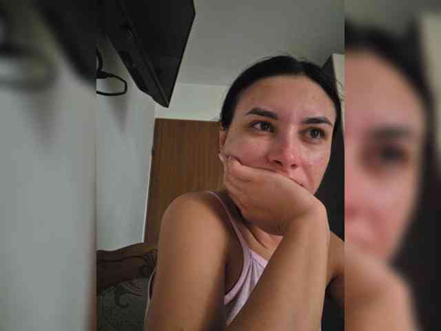 KateLove23 webcam