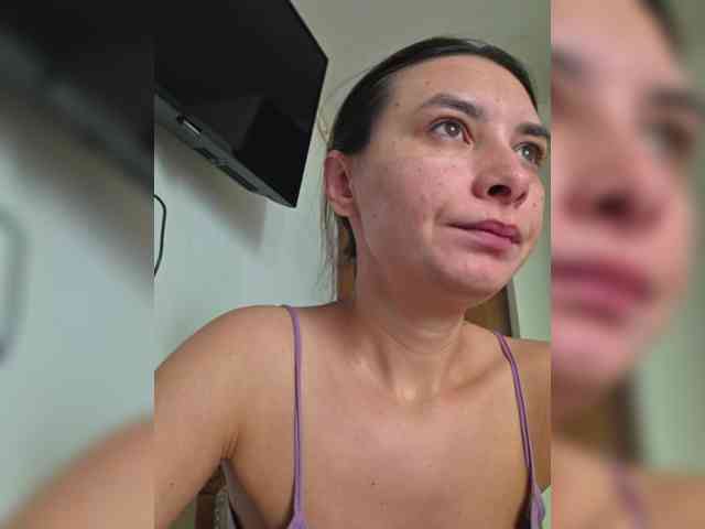 KateLove23 webcam