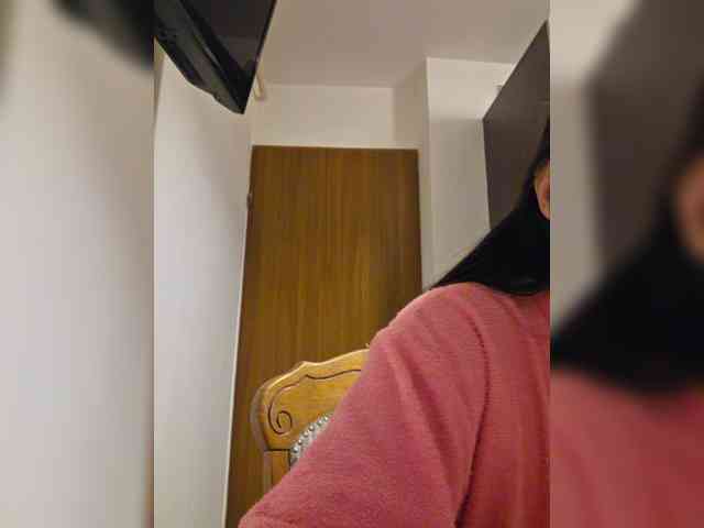 KateLove23 webcam