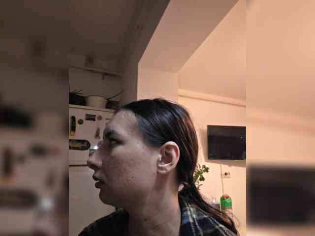 KateLove23 webcam