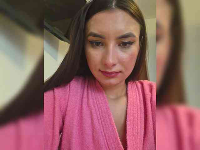 KateLove23 webcam
