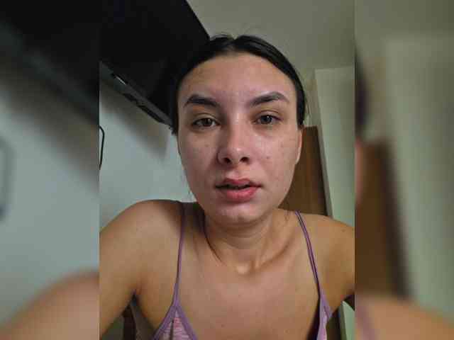 KateLove23 webcam