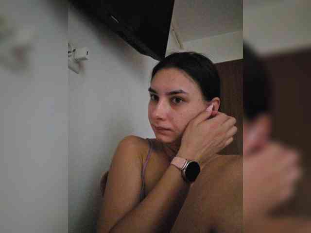 KateLove23 webcam