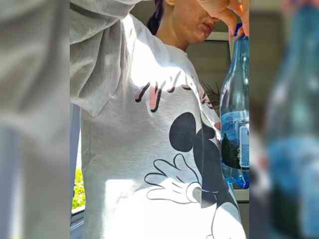 KateLove23 webcam