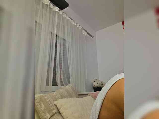 KateLove23 webcam