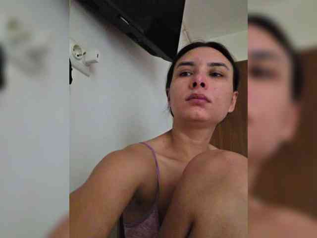 KateLove23 webcam