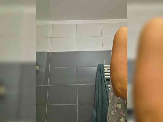 KateLove23 webcam