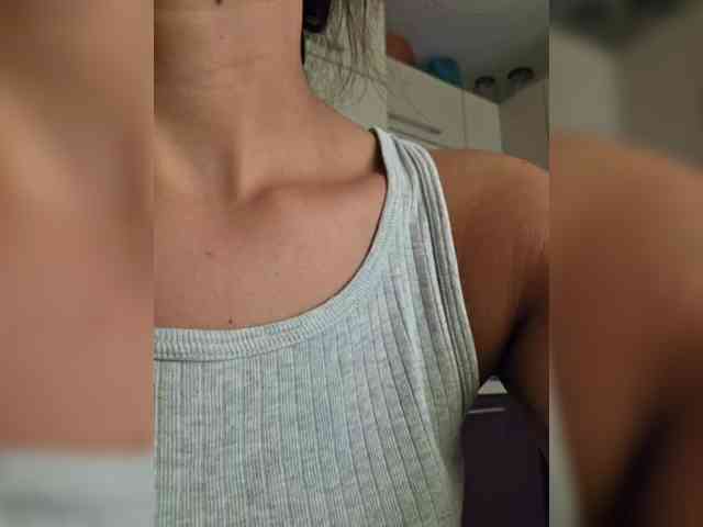 KateLove23 webcam