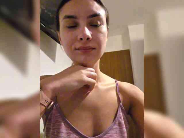 KateLove23 webcam
