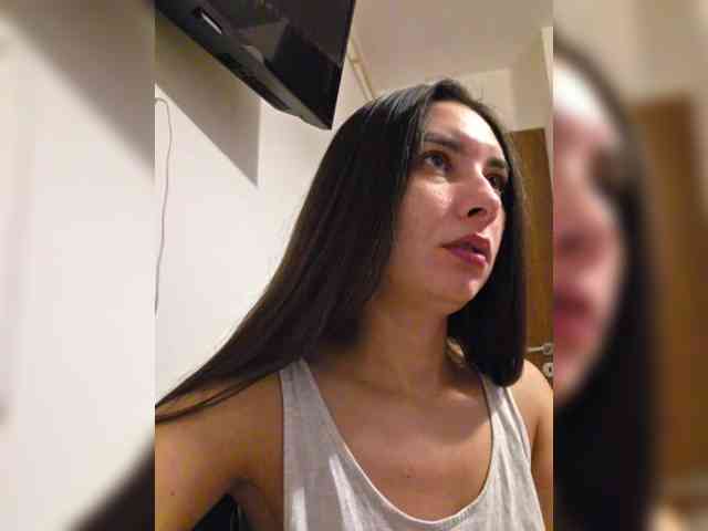 KateLove23 webcam