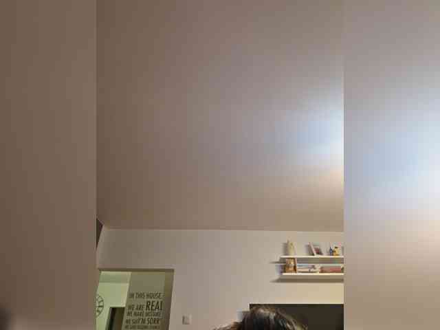 KateLove23 webcam