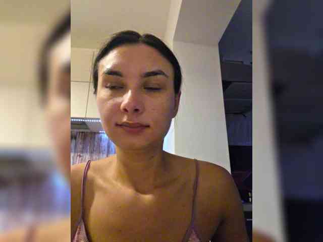 KateLove23 webcam
