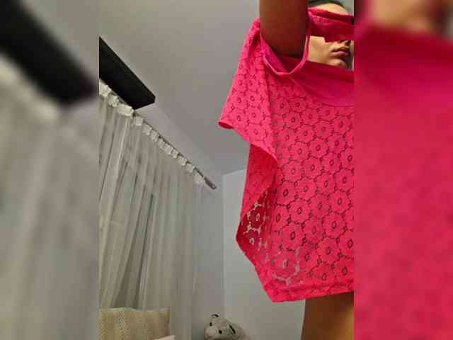 KateLove23 webcam