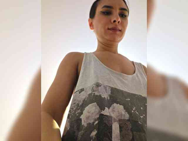 KateLove23 webcam