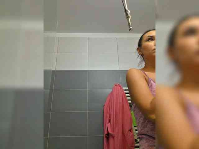 KateLove23 webcam