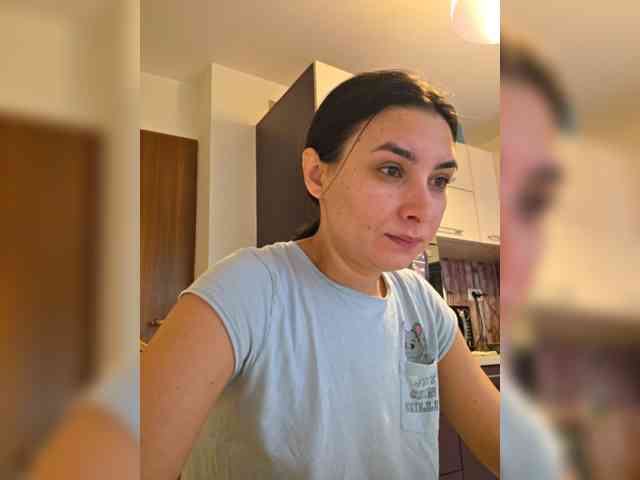 KateLove23 webcam