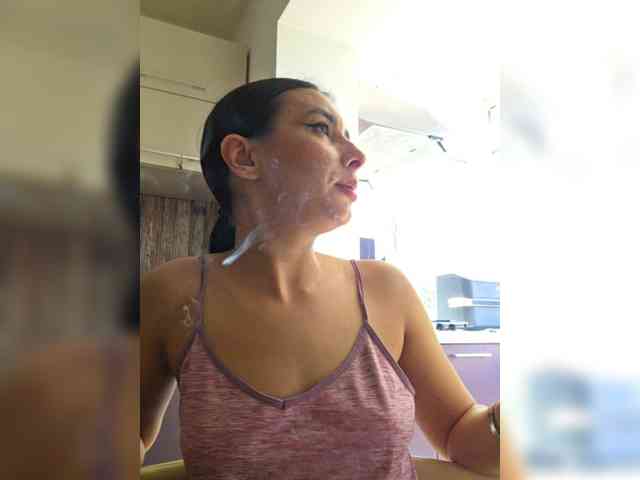 KateLove23 webcam