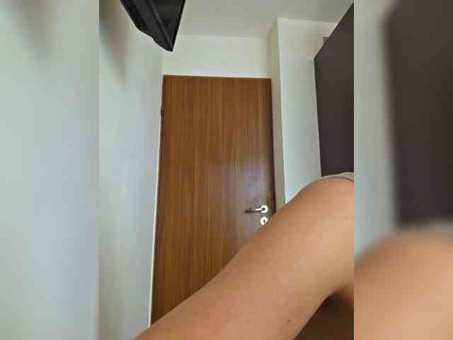 KateLove23 webcam