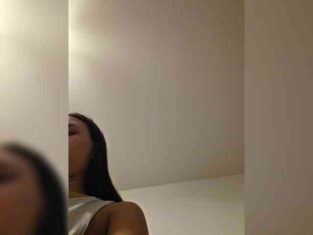 KateLove23 webcam