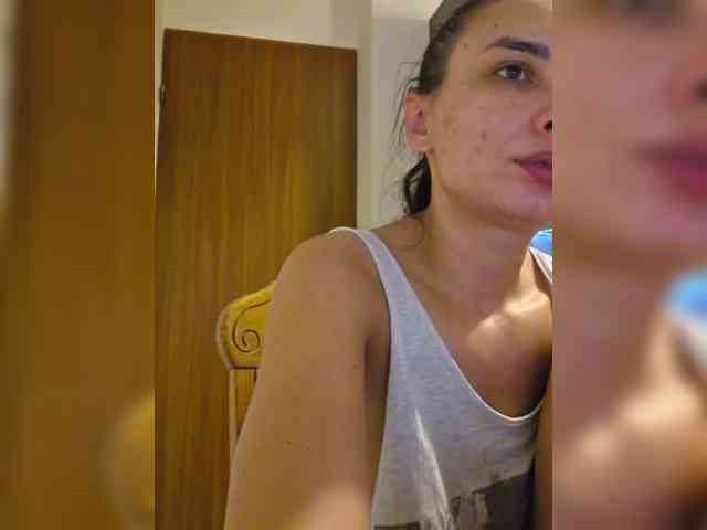 KateLove23 webcam