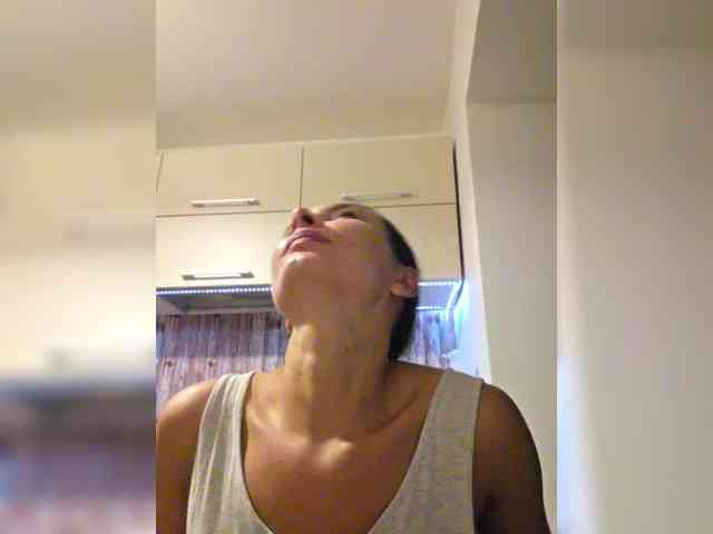 KateLove23 webcam