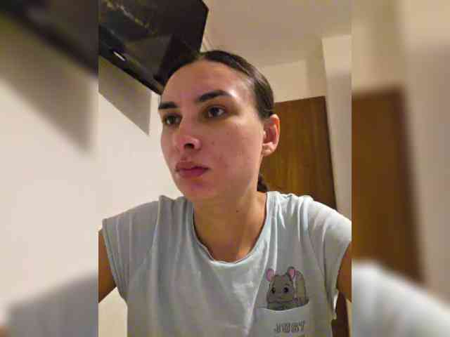 KateLove23 webcam