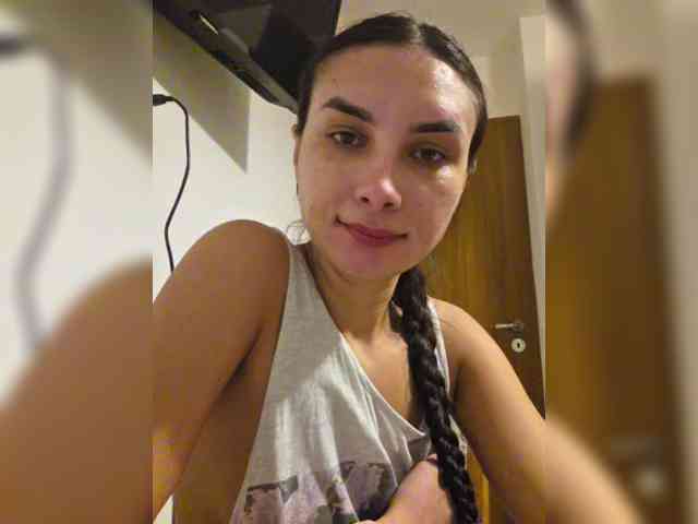 KateLove23 webcam