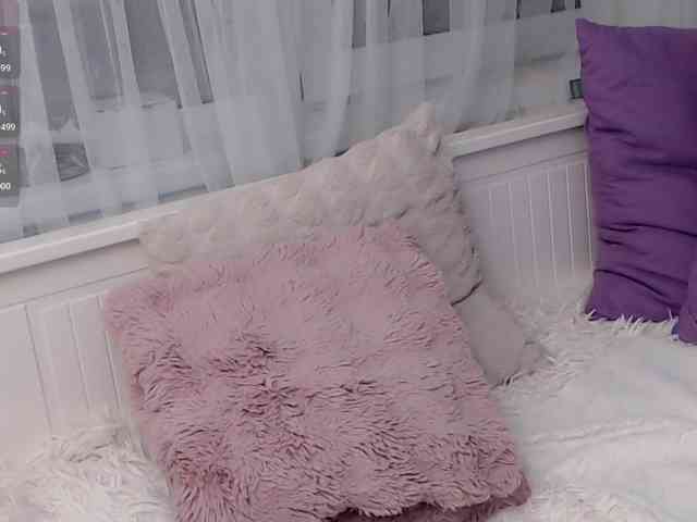 KateLove23 webcam