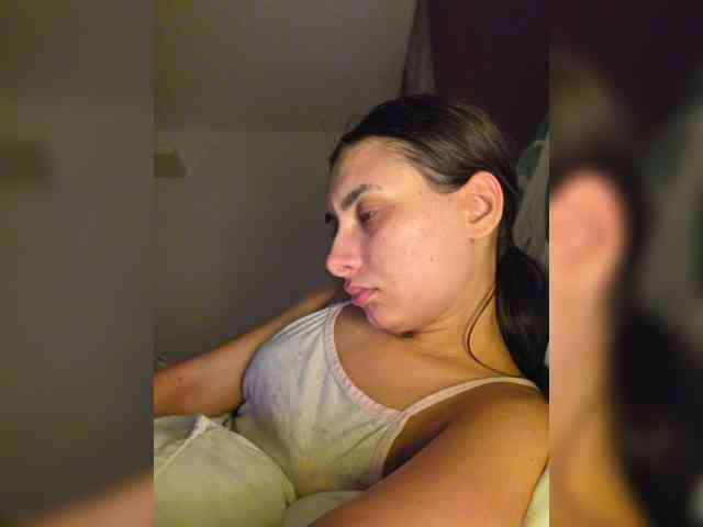 KateLove23 webcam