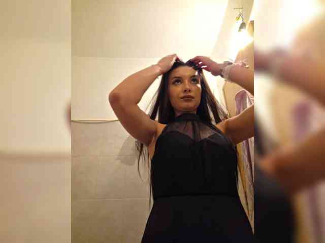 KateLove23 webcam