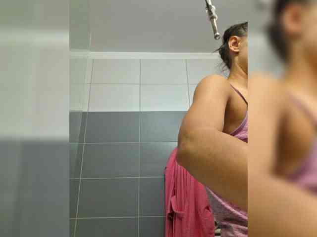 KateLove23 webcam