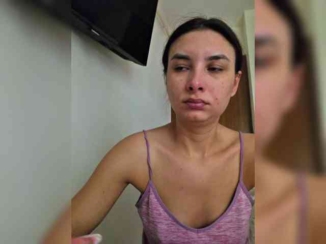 KateLove23 webcam
