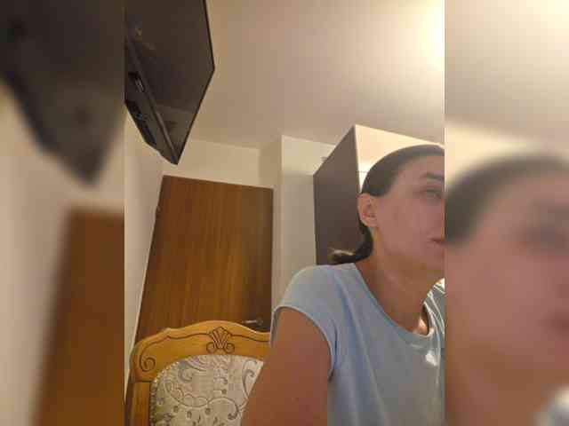 KateLove23 webcam