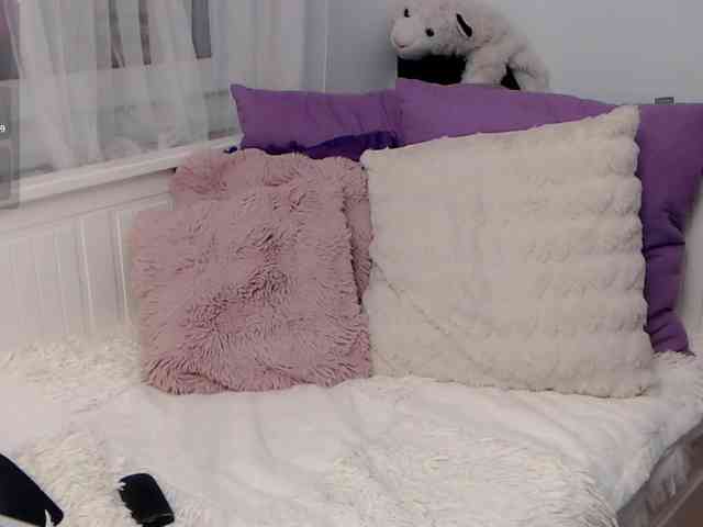 KateLove23 webcam