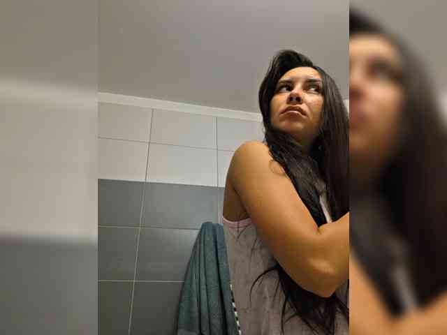 KateLove23 webcam